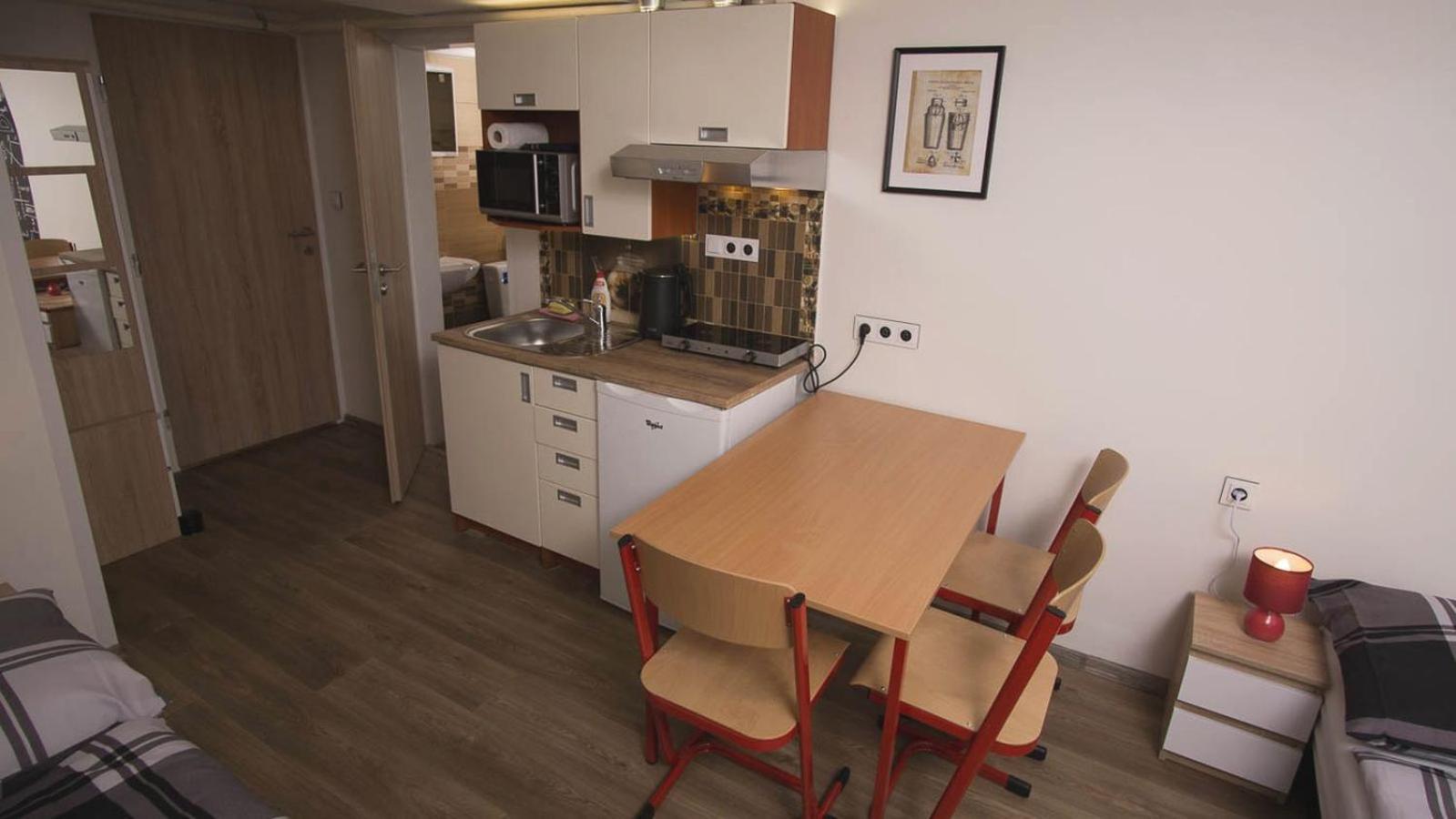 School Apartment - Your Unique Place In Prague By Metro Vysehrad Номер фото